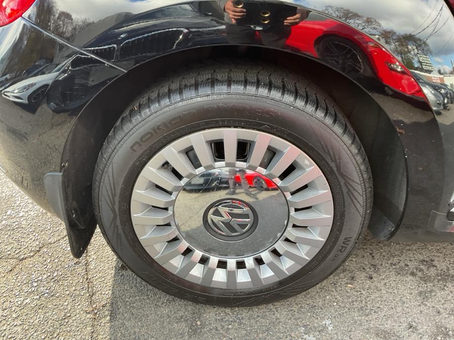 2013 Volkswagen Beetle 2.5 PZEV photo