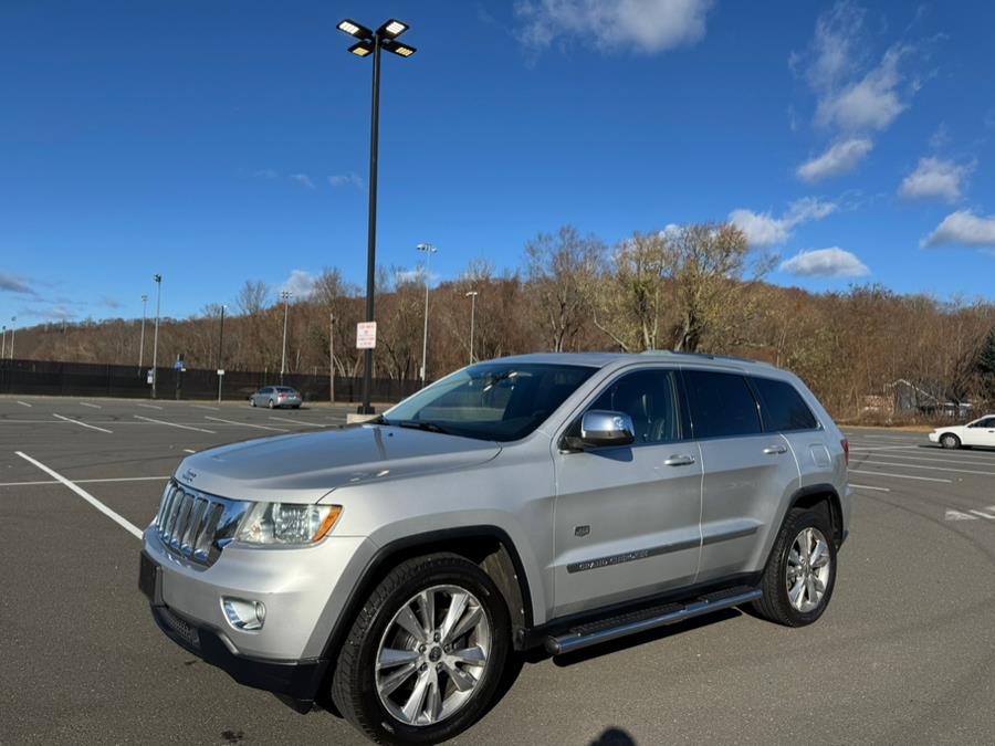 2011 Jeep Grand Cherokee Laredo photo