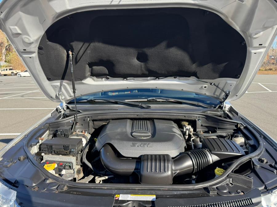 2011 Jeep Grand Cherokee Laredo photo