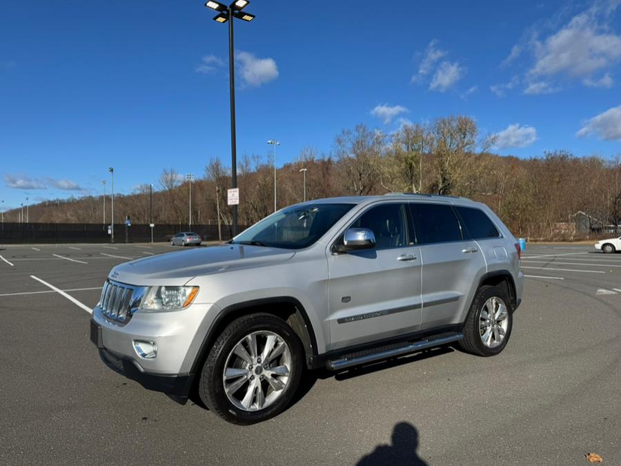 2011 Jeep Grand Cherokee Laredo photo