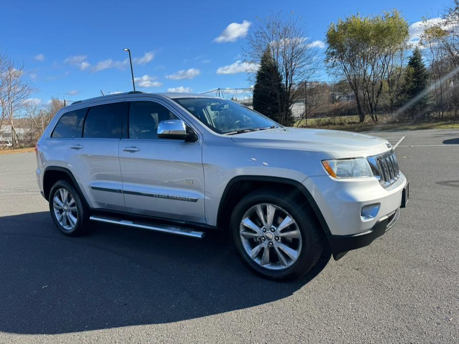 2011 Jeep Grand Cherokee Laredo photo