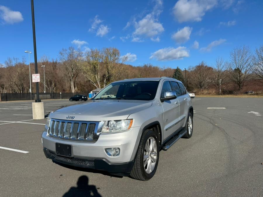 2011 Jeep Grand Cherokee Laredo photo