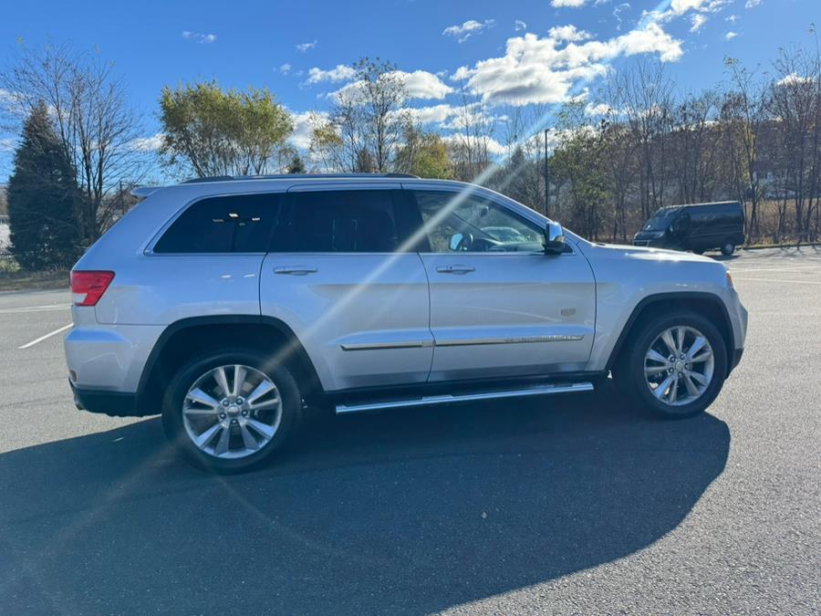 2011 Jeep Grand Cherokee Laredo photo