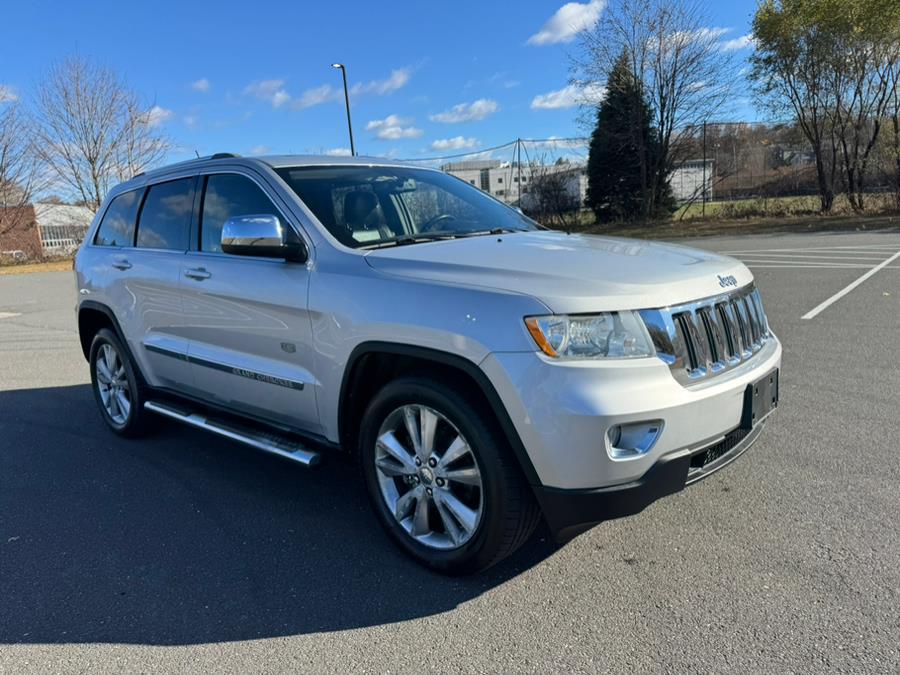 2011 Jeep Grand Cherokee Laredo photo