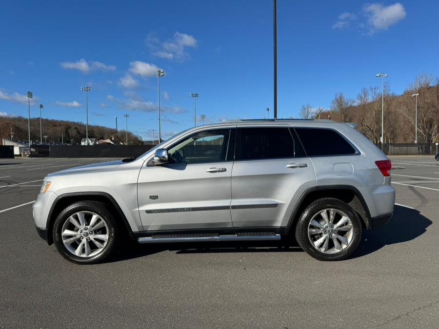 2011 Jeep Grand Cherokee Laredo photo