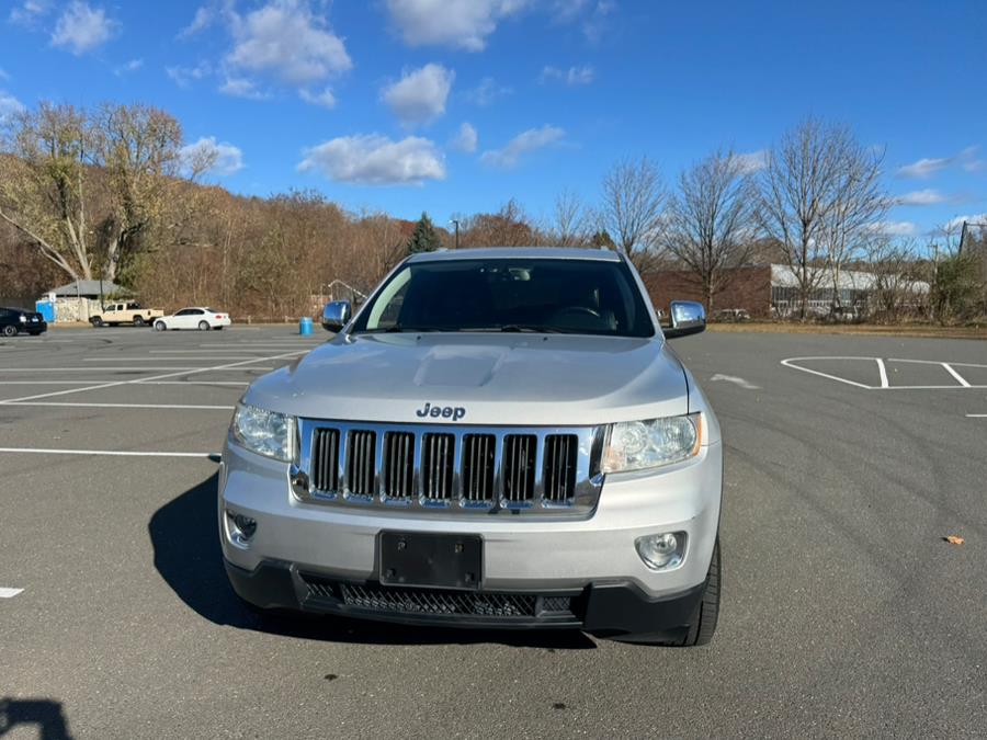 2011 Jeep Grand Cherokee Laredo photo