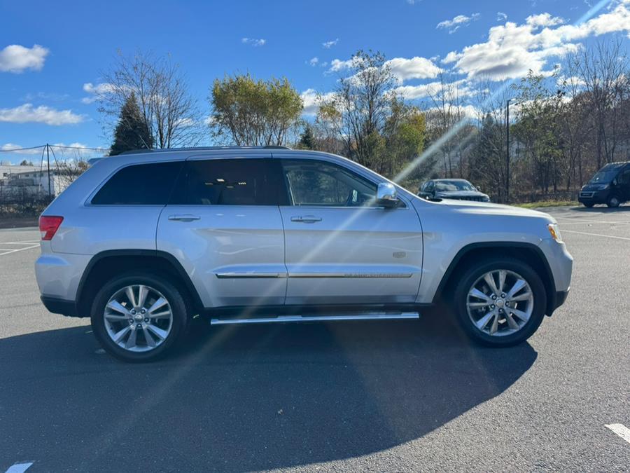 2011 Jeep Grand Cherokee Laredo photo