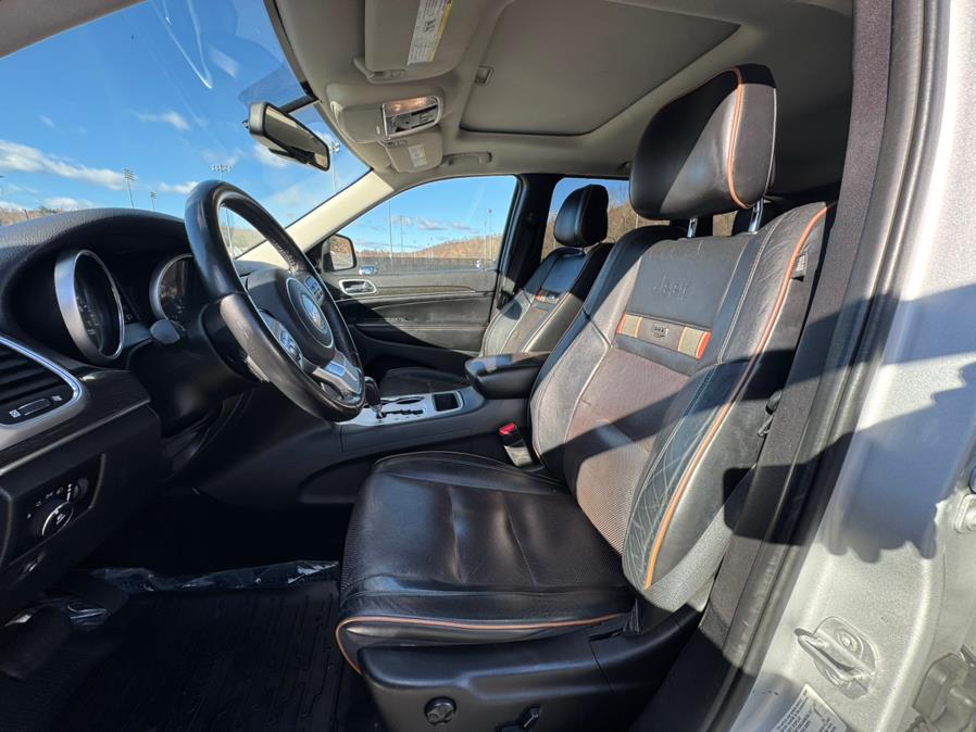 2011 Jeep Grand Cherokee Laredo photo