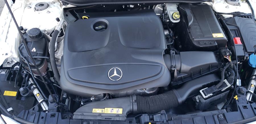 2015 Mercedes-Benz GLA-Class 4MATIC 4dr GLA 250 photo