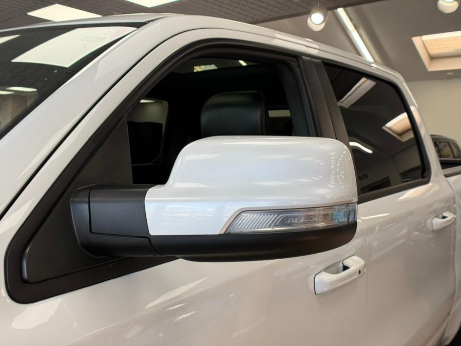 2020 RAM 1500 rebel 4x4 Crew Cab 5''7