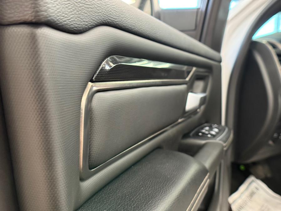 2020 RAM 1500 rebel 4x4 Crew Cab 5''7