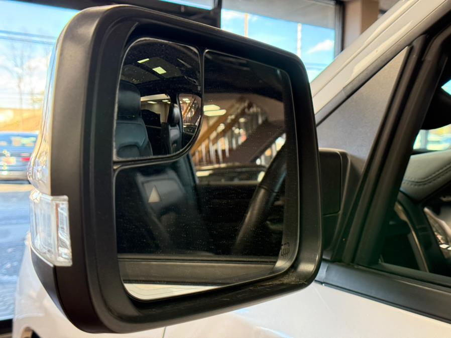 2020 RAM 1500 rebel 4x4 Crew Cab 5''7