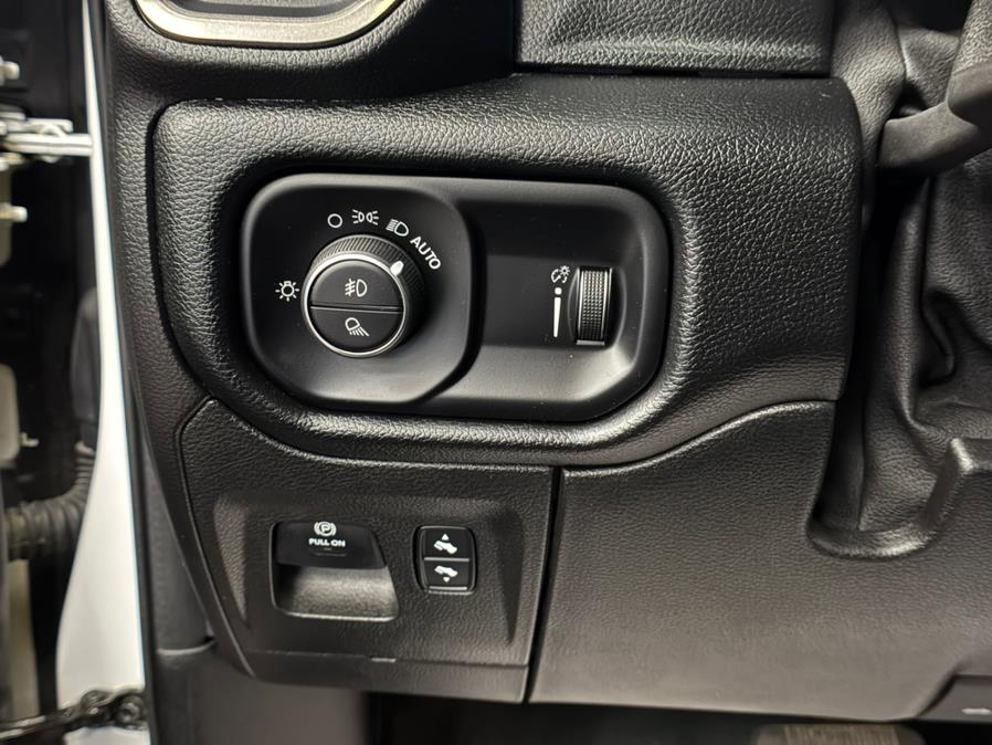 2020 RAM 1500 rebel 4x4 Crew Cab 5''7