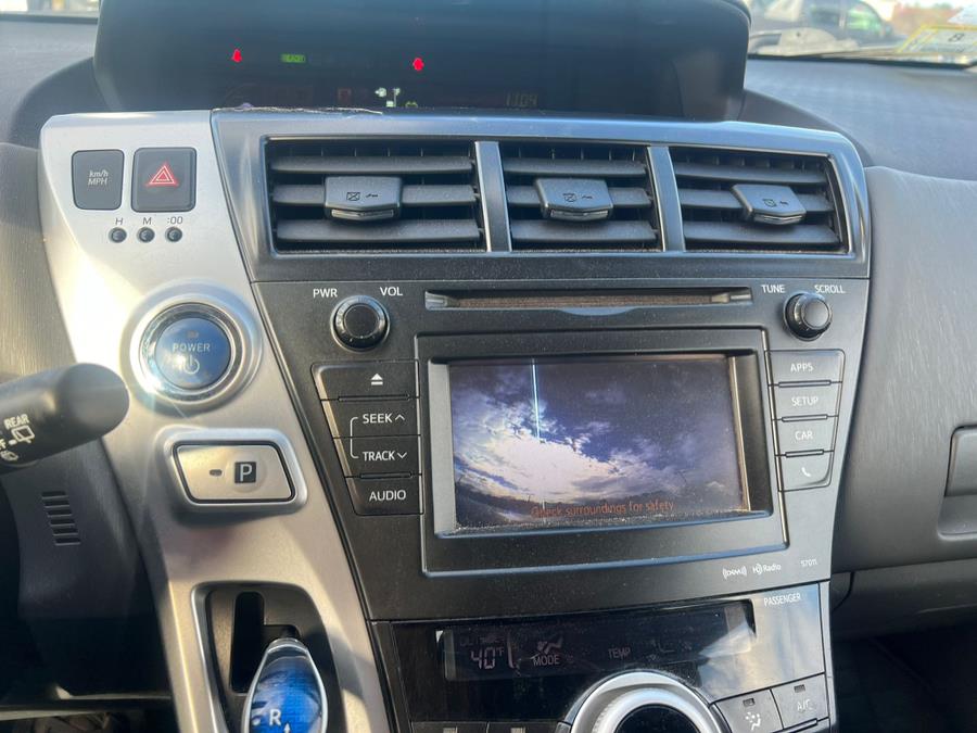2012 Toyota Prius v Two photo