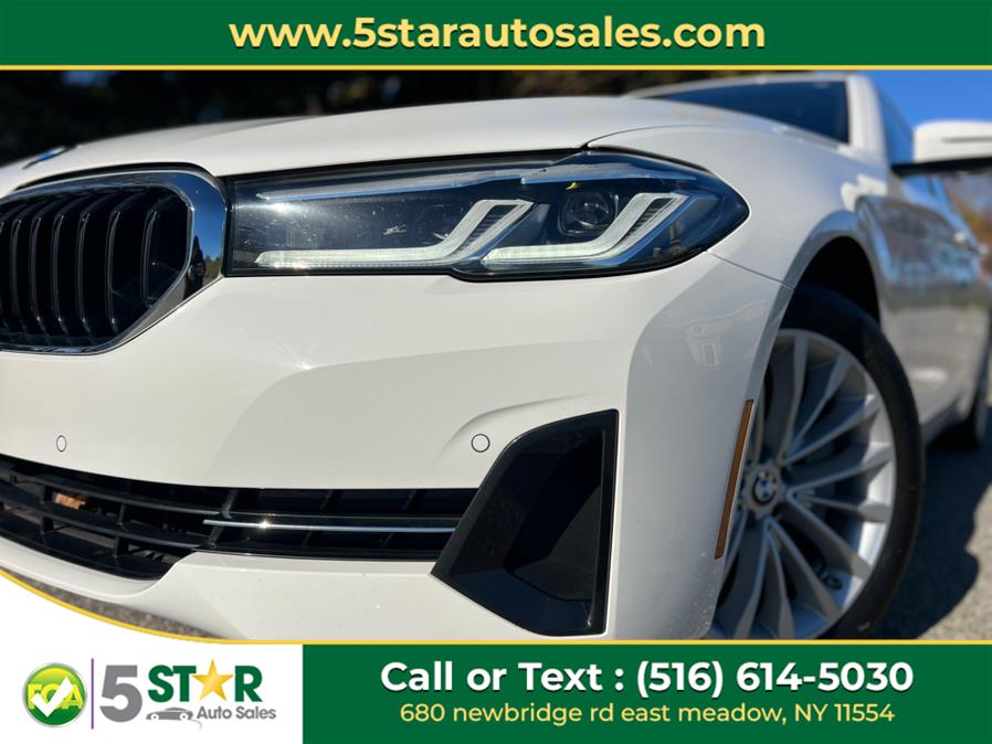 2021 BMW 5-Series 530i xDrive Sedan photo