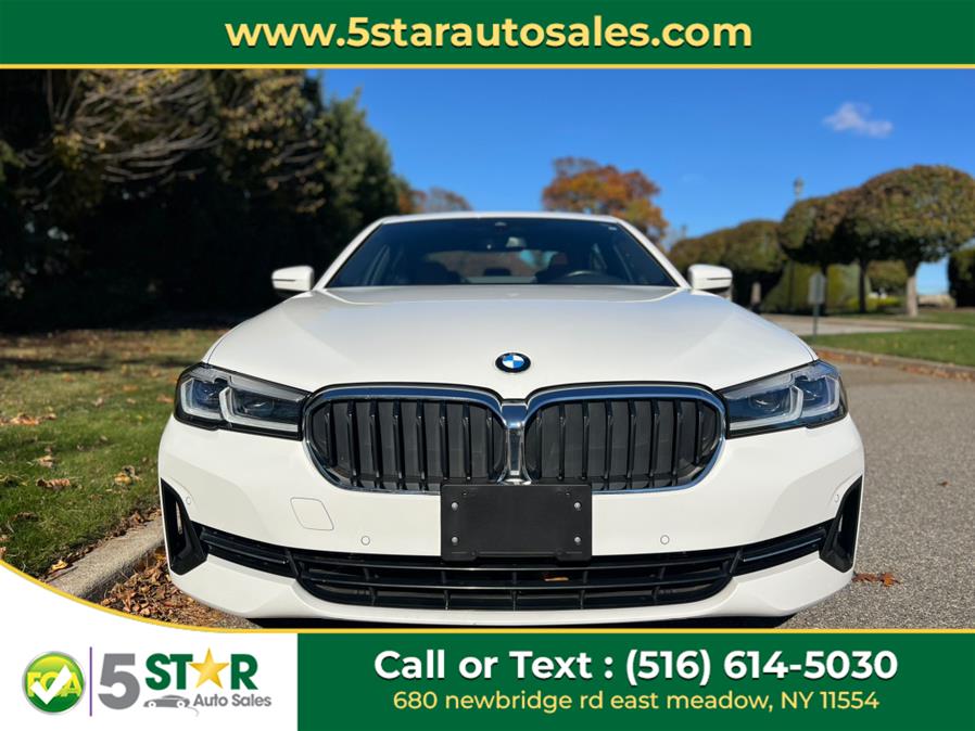 2021 BMW 5-Series 530i xDrive Sedan photo