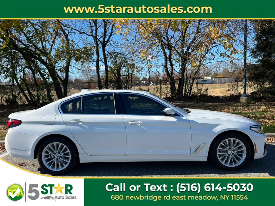 2021 BMW 5-Series 530i xDrive Sedan photo