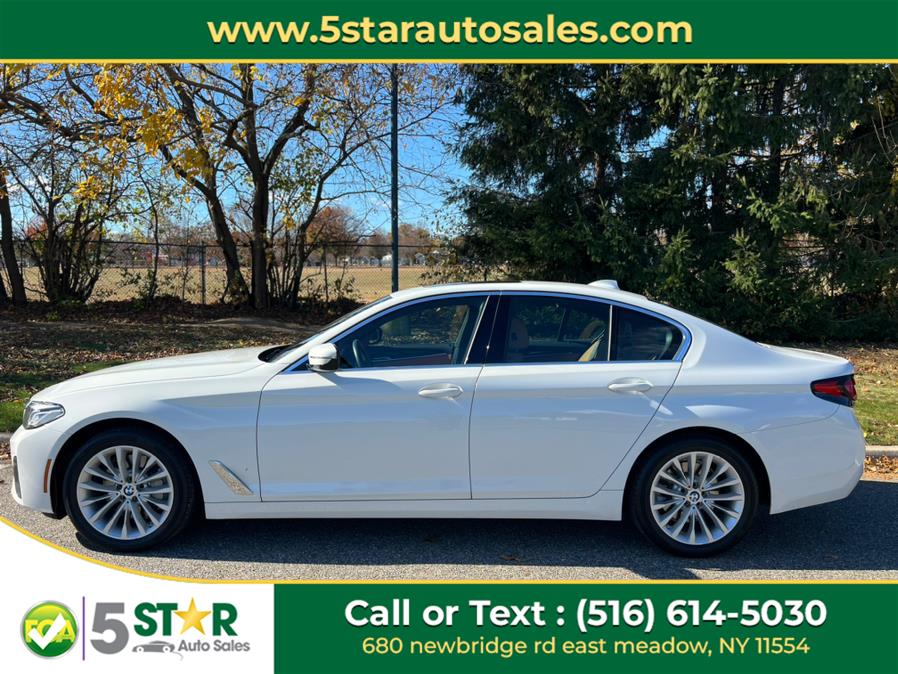 2021 BMW 5-Series 530i xDrive Sedan photo