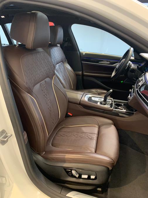 2021 BMW 7-Series 750i xDrive Sedan photo