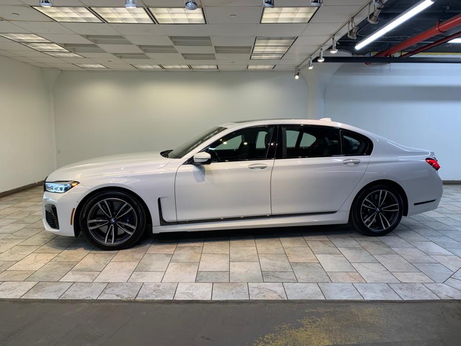 2021 BMW 7-Series 750i xDrive Sedan photo