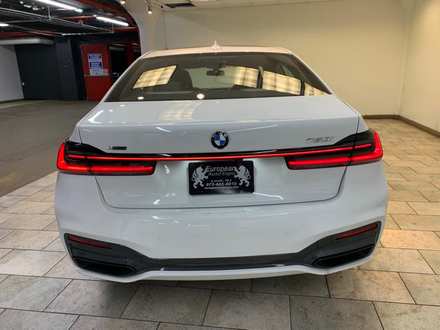 2021 BMW 7-Series 750i xDrive Sedan photo