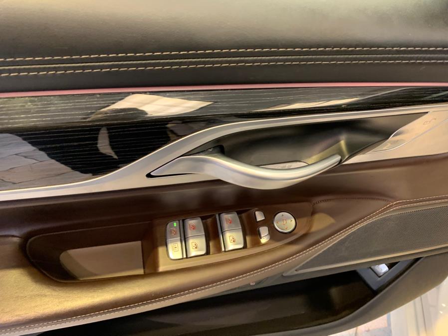 2021 BMW 7-Series 750i xDrive Sedan photo