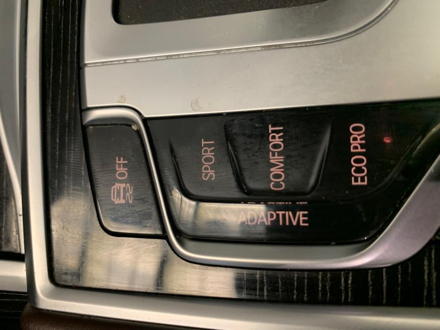 2021 BMW 7-Series 750i xDrive Sedan photo