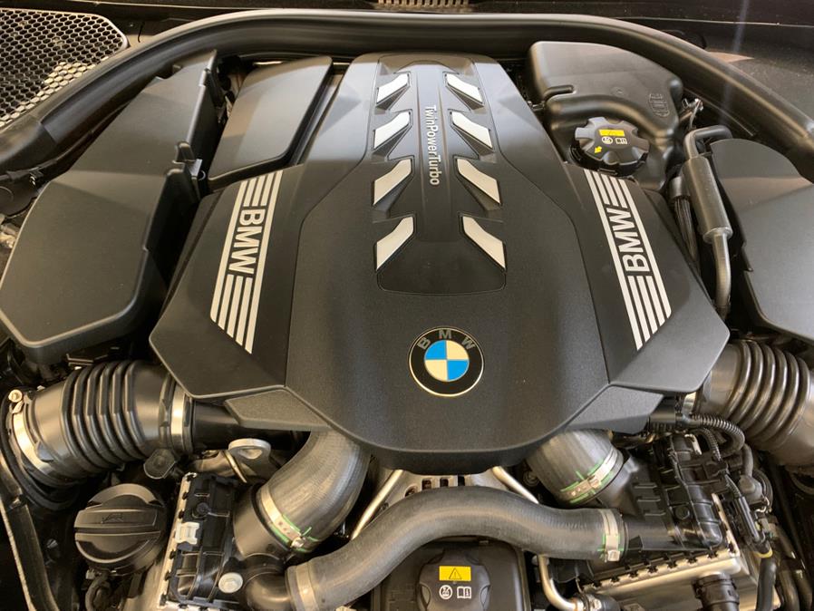 2021 BMW 7-Series 750i xDrive Sedan photo