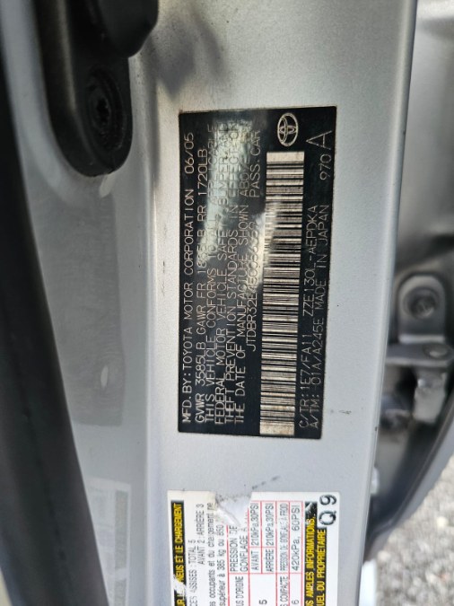 2005 Toyota Corolla CE photo