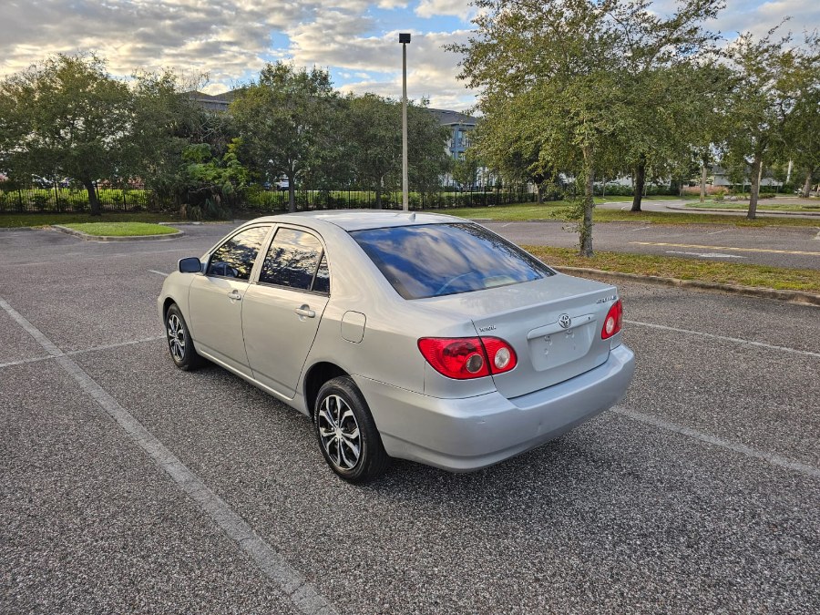 2005 Toyota Corolla CE photo
