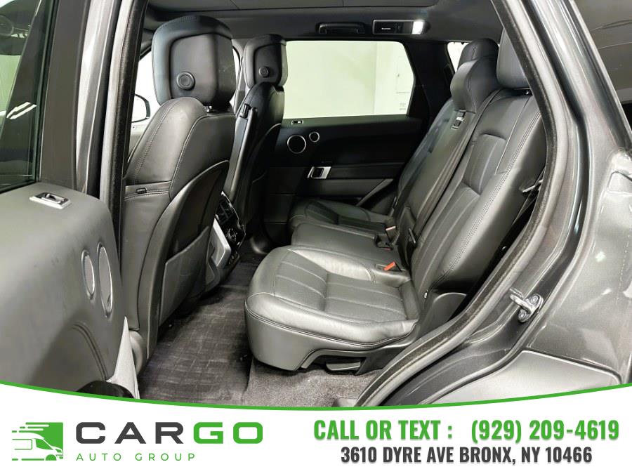 2022 Land Rover Range Rover Sport Turbo i6 MHEV HSE Silver Editi photo