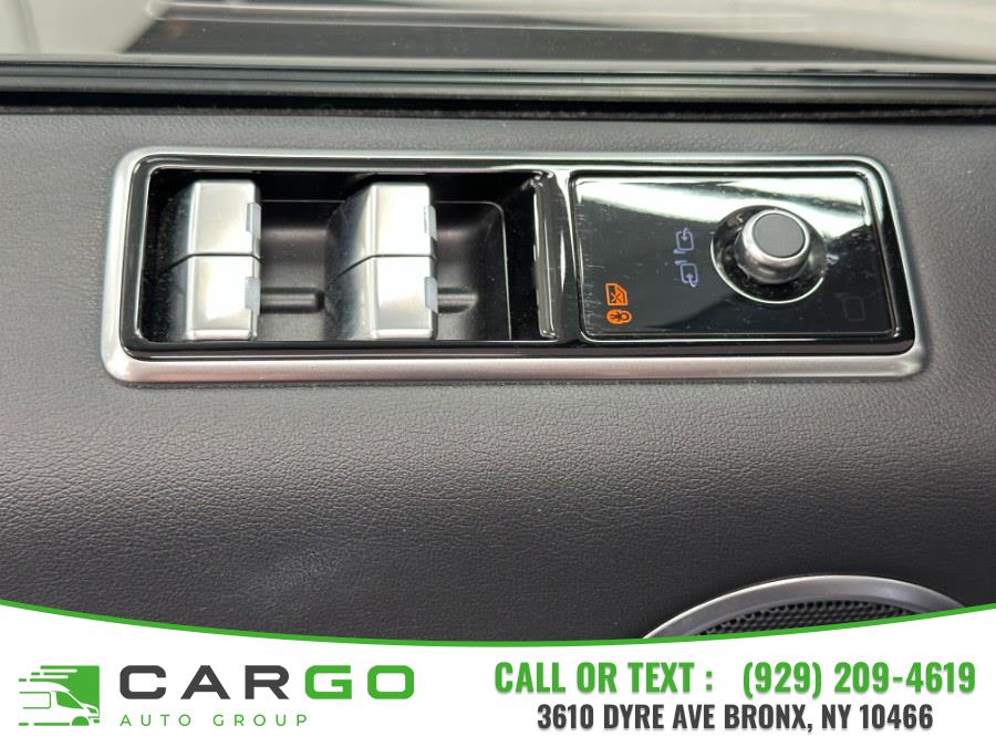 2022 Land Rover Range Rover Sport Turbo i6 MHEV HSE Silver Editi photo
