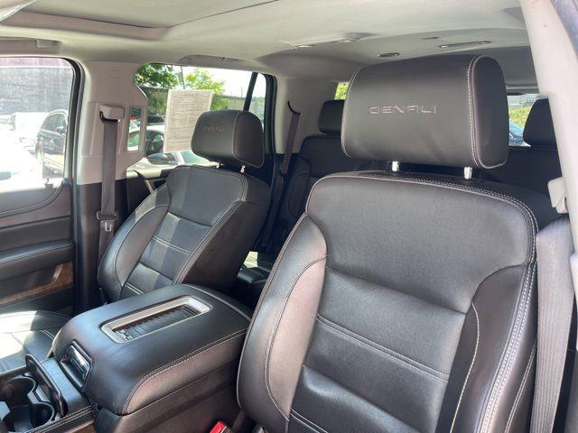 2019 GMC Yukon Denali photo
