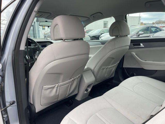 2015 Hyundai Sonata SE photo
