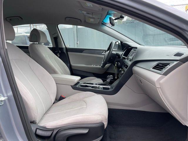 2015 Hyundai Sonata SE photo