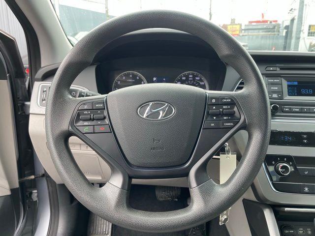 2015 Hyundai Sonata SE photo