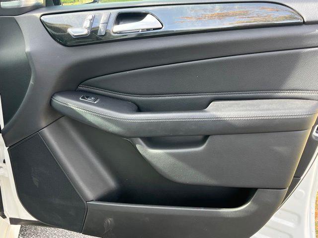 2019 Mercedes-Benz GLE GLE 400 photo