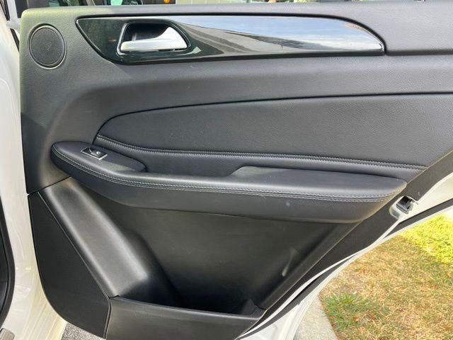 2019 Mercedes-Benz GLE GLE 400 photo