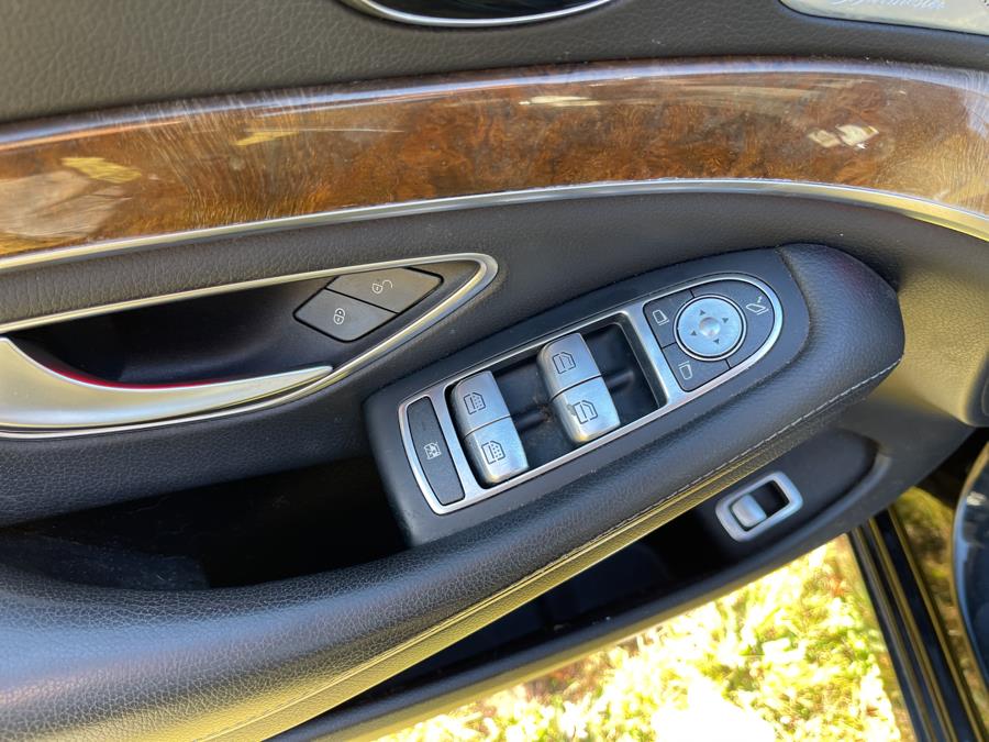 2015 Mercedes-Benz S-Class S550 4MATIC photo