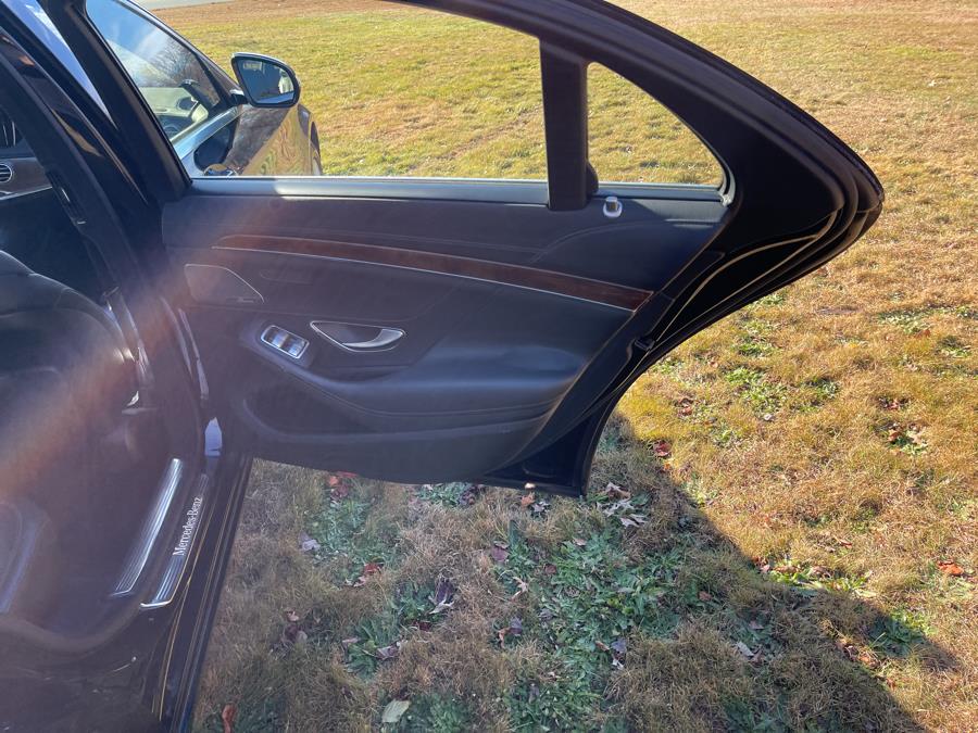 2015 Mercedes-Benz S-Class S550 4MATIC photo