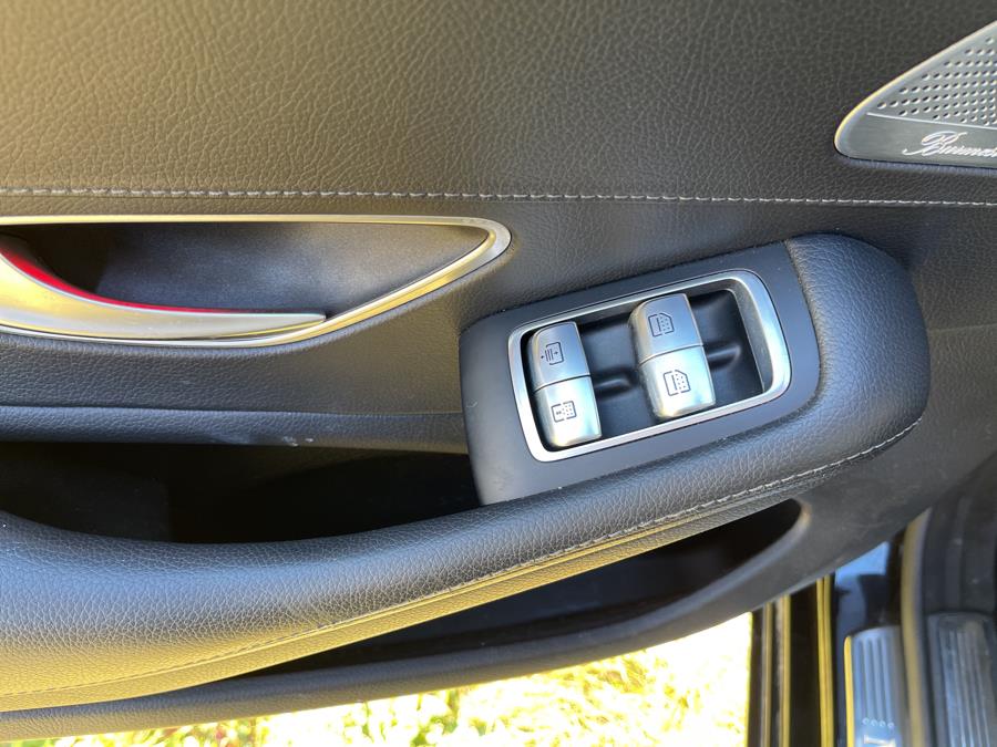 2015 Mercedes-Benz S-Class S550 4MATIC photo