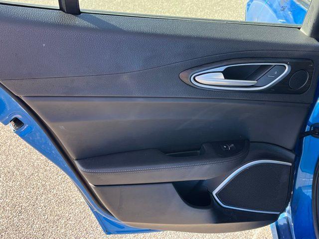 2019 Alfa Romeo Giulia photo