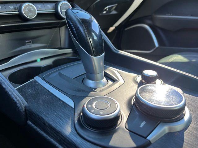 2019 Alfa Romeo Giulia photo