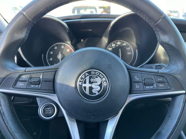 2019 Alfa Romeo Giulia photo