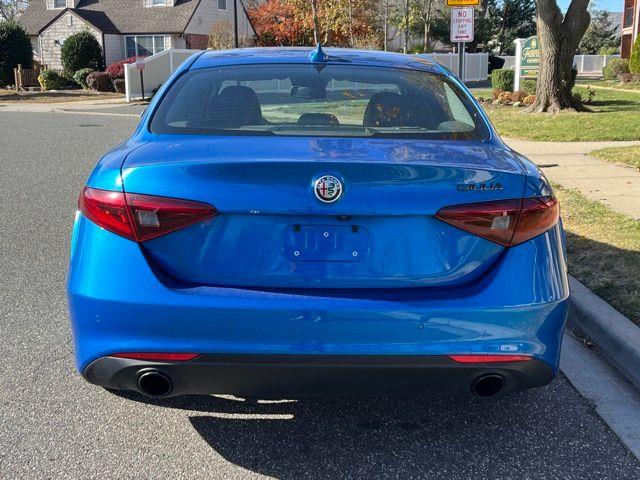 2019 Alfa Romeo Giulia photo