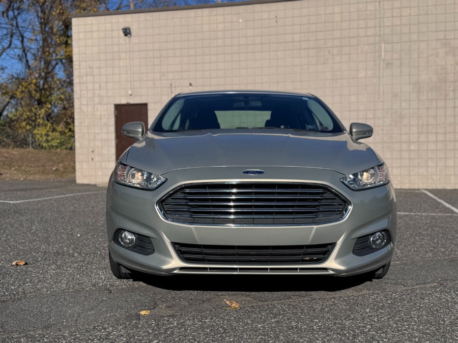 2016 Ford Fusion 4dr Sdn SE FWD photo