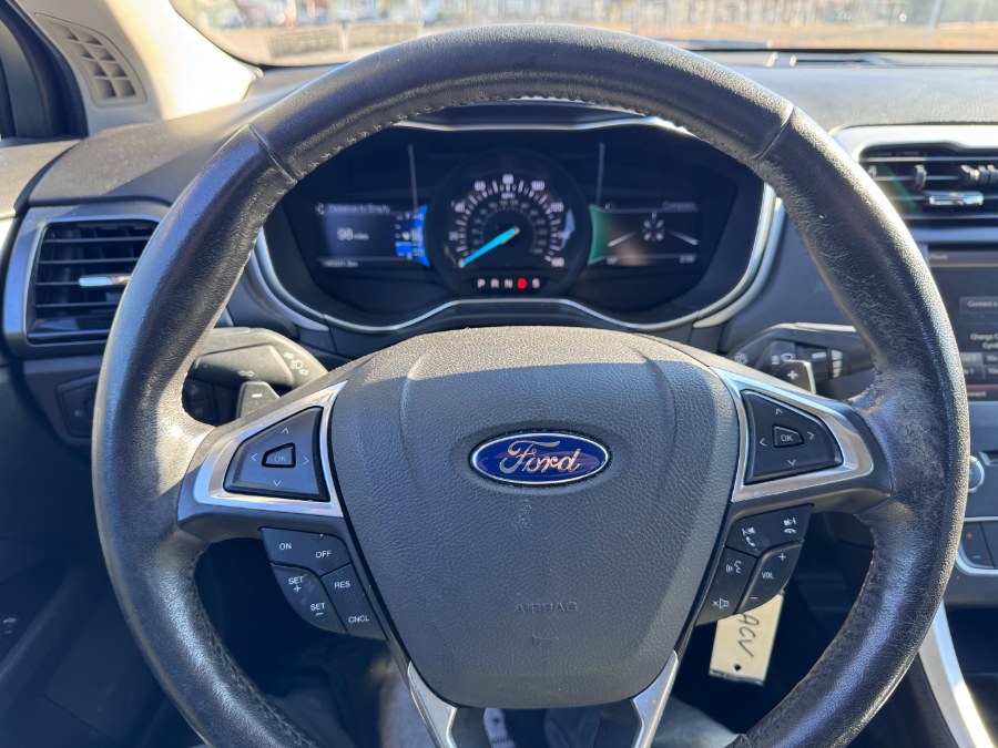 2016 Ford Fusion 4dr Sdn SE FWD photo