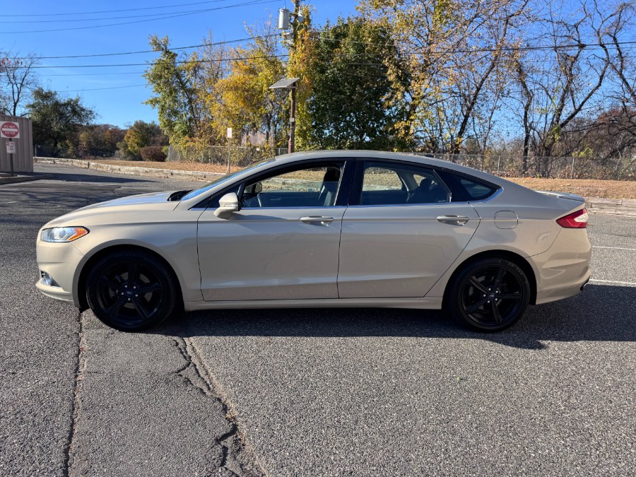 2016 Ford Fusion 4dr Sdn SE FWD photo