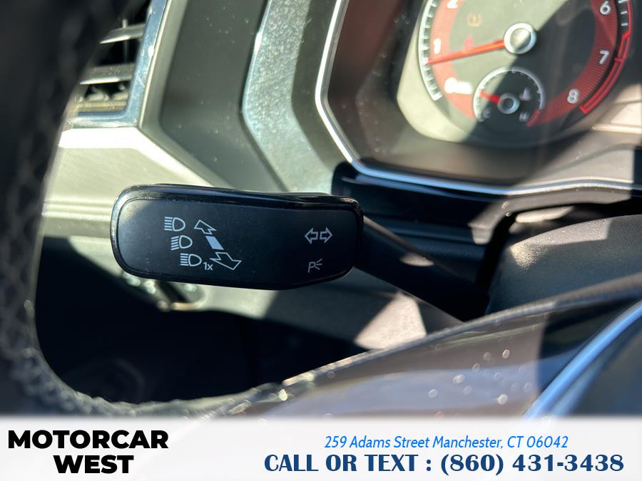 2019 Volkswagen Jetta R-Line Auto w/SULEV photo
