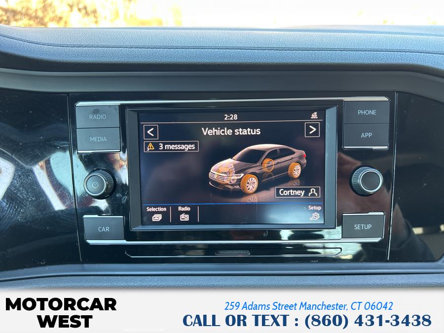 2019 Volkswagen Jetta R-Line Auto w/SULEV photo
